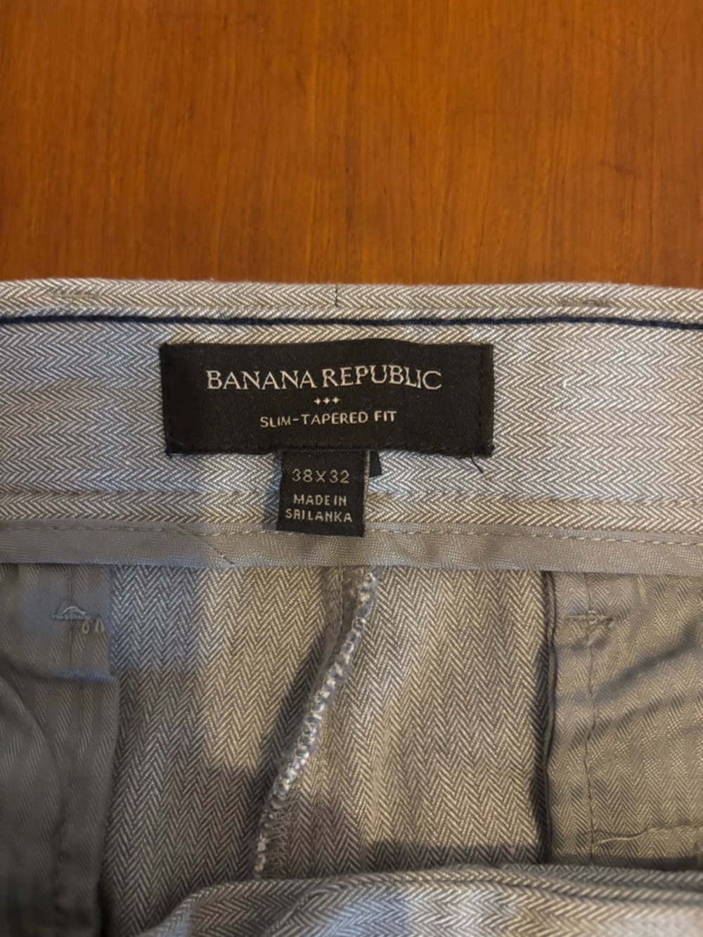 Banana Republic Slim-Tapered Men’s Chinos — Light Gray